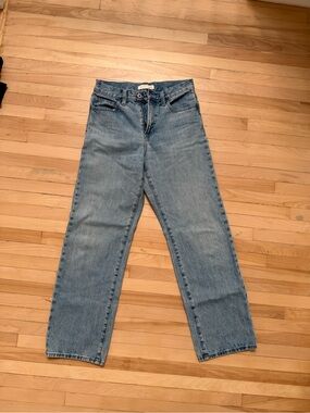 Uniqlo JW Anderson collab Women’s Straight Leg Jeans — light Blue wash 25x31